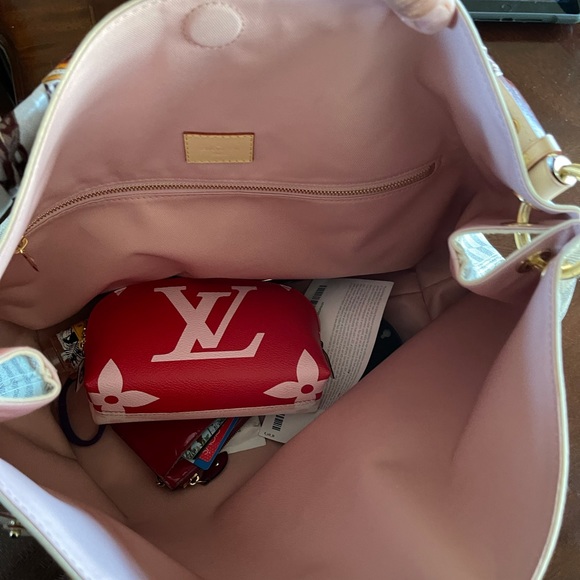 ❤️LOUIS VUITTON ❤️ - Picture 3 of 8